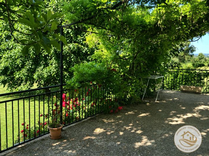 Image No.12-5 Bed House for sale