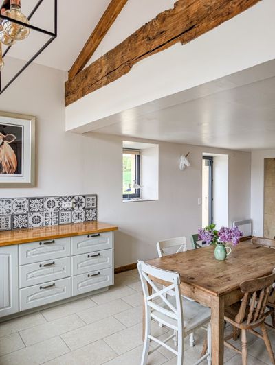 Image No.14-6 Bed House for sale