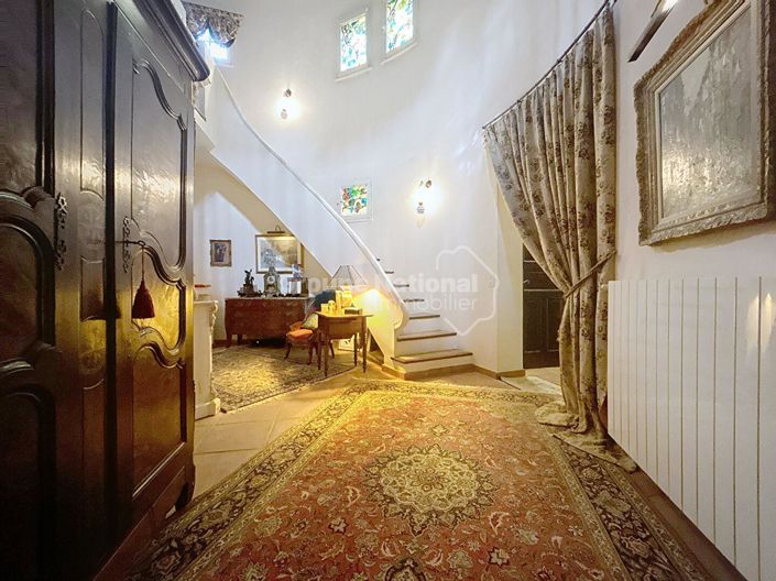Image No.10-5 Bed House for sale
