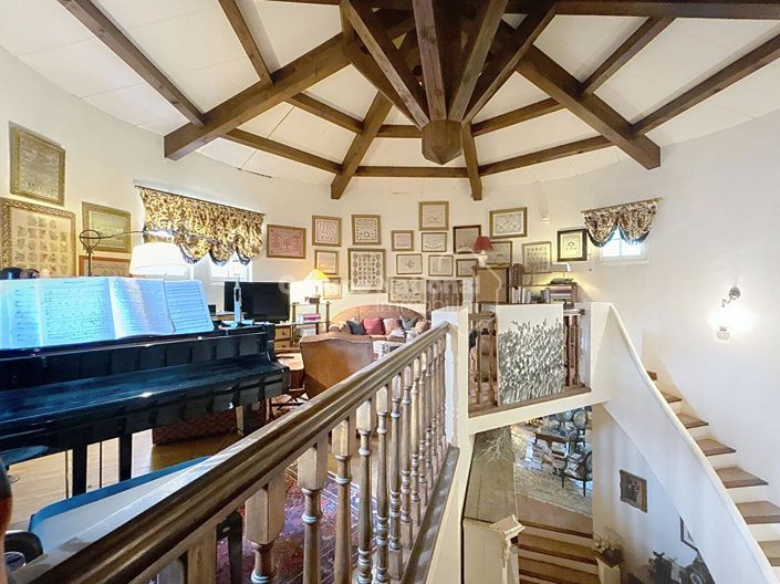 Image No.16-5 Bed House for sale