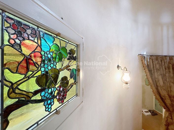 Image No.18-5 Bed House for sale