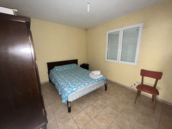 Image No.6-5 Bed House for sale