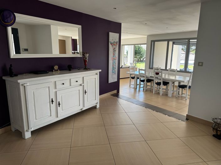 Image No.10-4 Bed House for sale