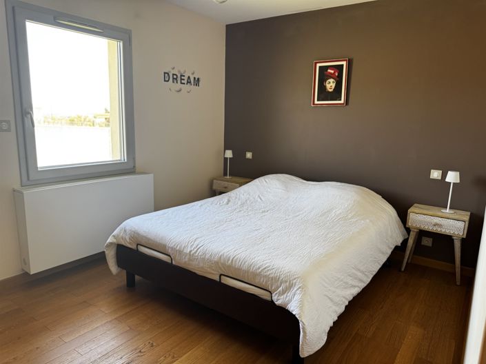 Image No.11-4 Bed House for sale