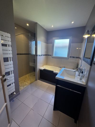 Image No.13-4 Bed House for sale