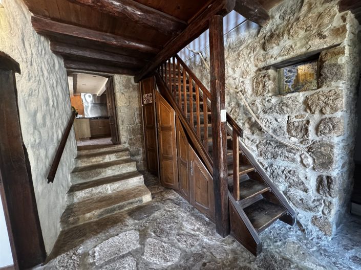 Image No.12-3 Bed House for sale