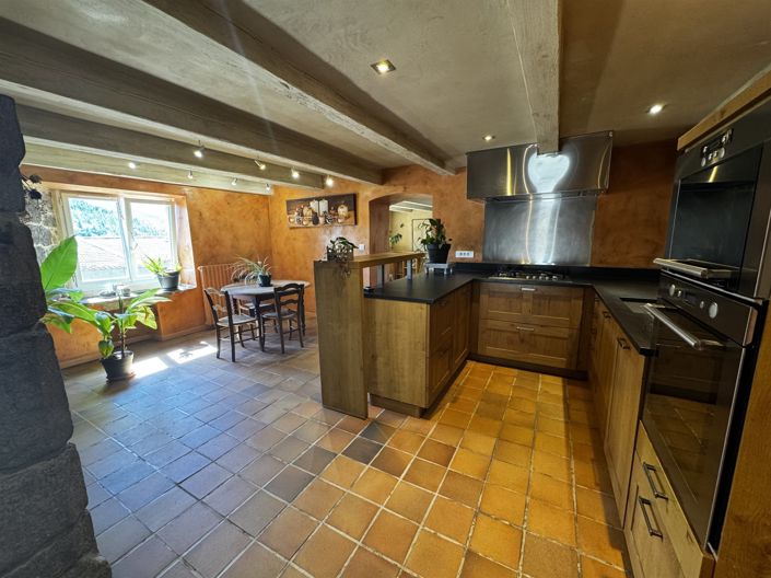 Image No.7-3 Bed House for sale
