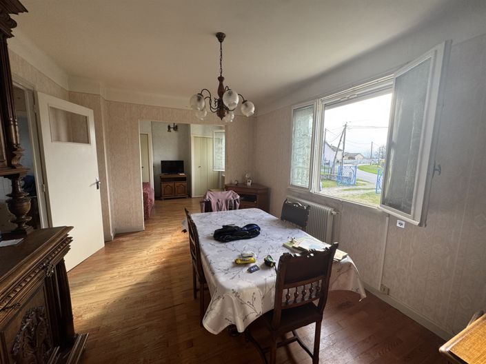 Image No.2-3 Bed House for sale