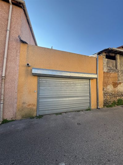 Image No.15-3 Bed House for sale