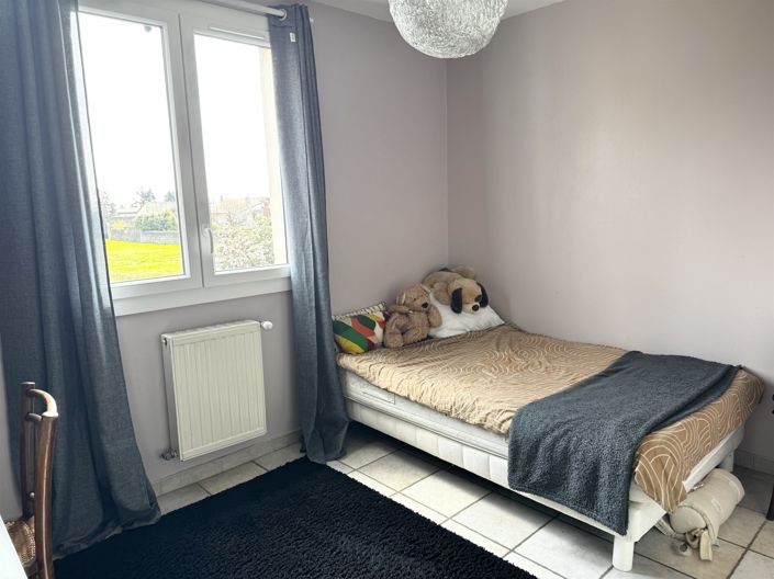 Image No.11-3 Bed House for sale