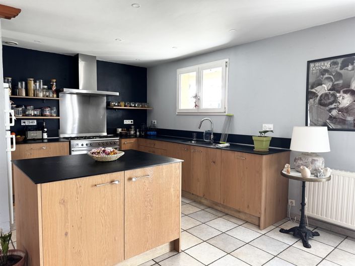 Image No.5-3 Bed House for sale