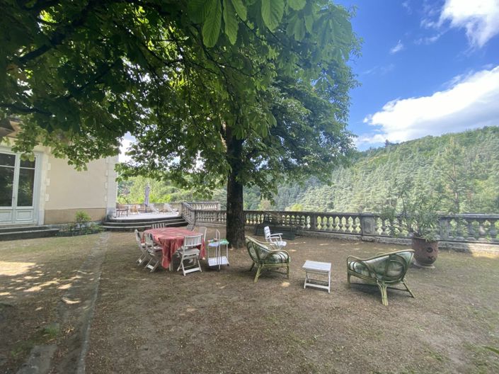 Image No.5-11 Bed House for sale