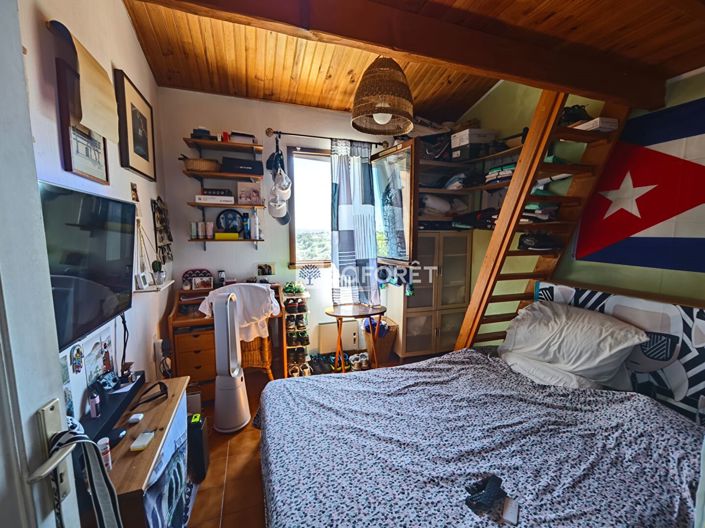 Image No.8-3 Bed House for sale