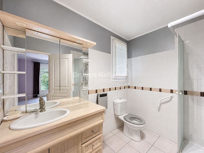 Image No.13-6 Bed House for sale