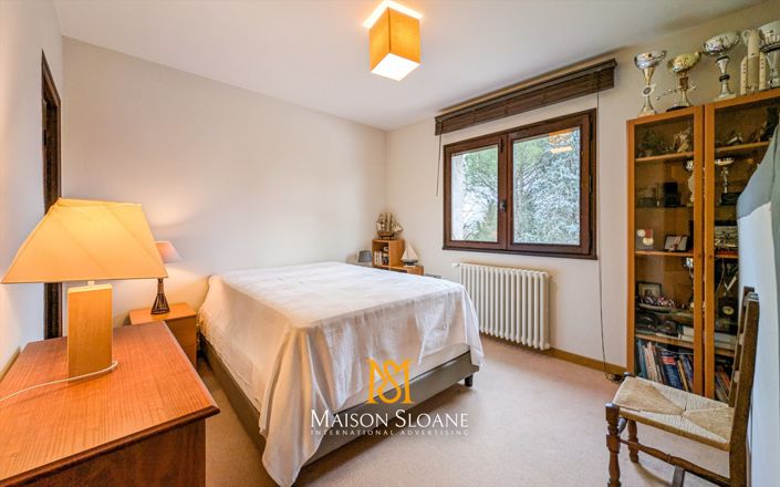 Image No.18-4 Bed House for sale