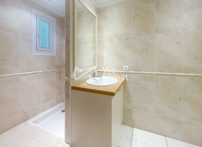 Image No.15-5 Bed House for sale