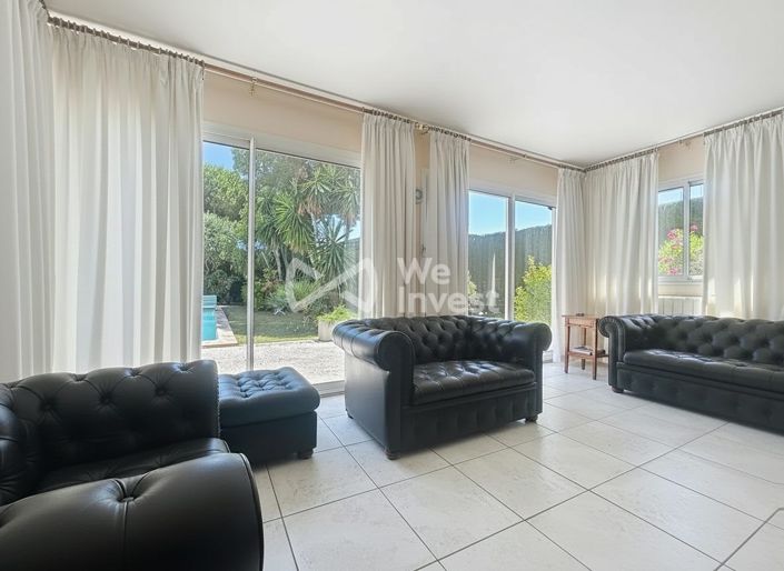 Image No.7-5 Bed House for sale