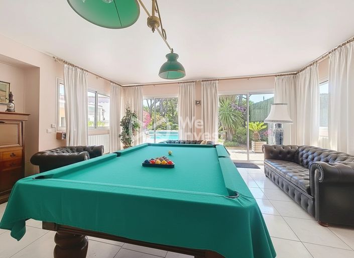 Image No.9-5 Bed House for sale