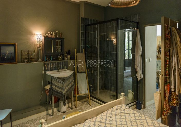 Image No.16-6 Bed House for sale