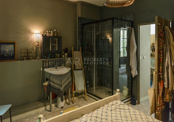Image No.17-6 Bed House for sale