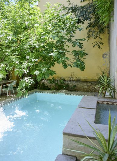 Image No.18-6 Bed House for sale