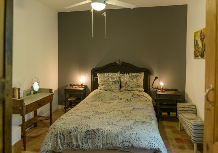 Image No.21-6 Bed House for sale