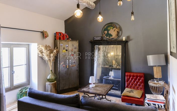 Image No.28-6 Bed House for sale