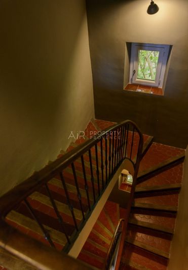 Image No.30-6 Bed House for sale