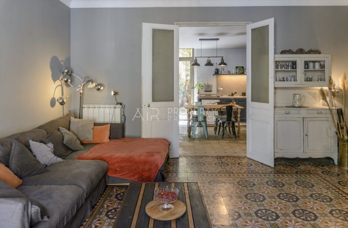 Image No.5-6 Bed House for sale