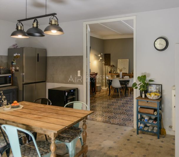 Image No.7-6 Bed House for sale