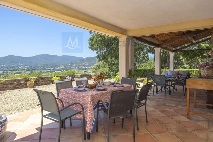 Image No.20-7 Bed House for sale