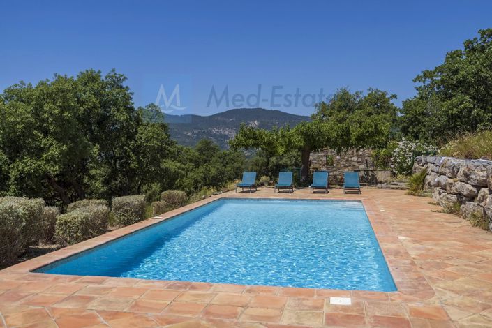Image No.22-7 Bed House for sale