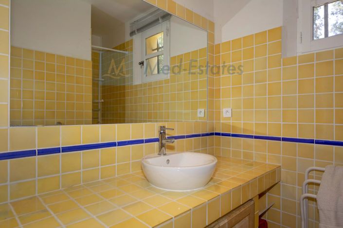 Image No.50-7 Bed House for sale