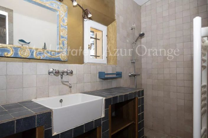 Image No.17-4 Bed House for sale