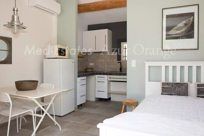 Image No.25-4 Bed House for sale