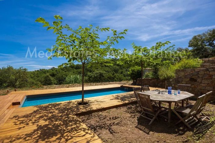 Image No.37-4 Bed House for sale