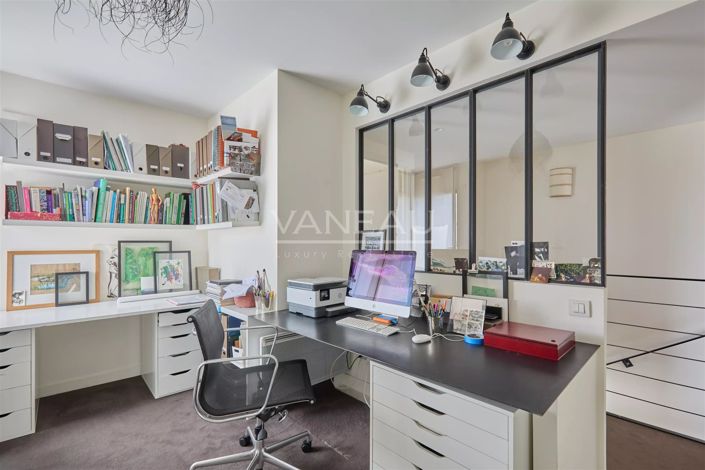 Image No.17-3 Bed Apartment for sale