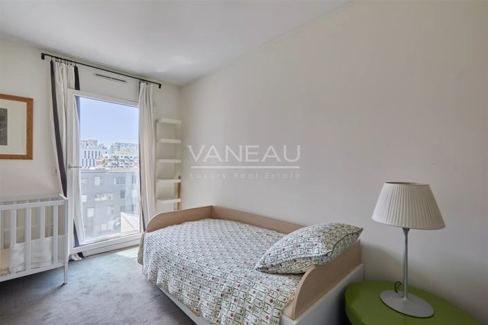 Image No.18-3 Bed Apartment for sale