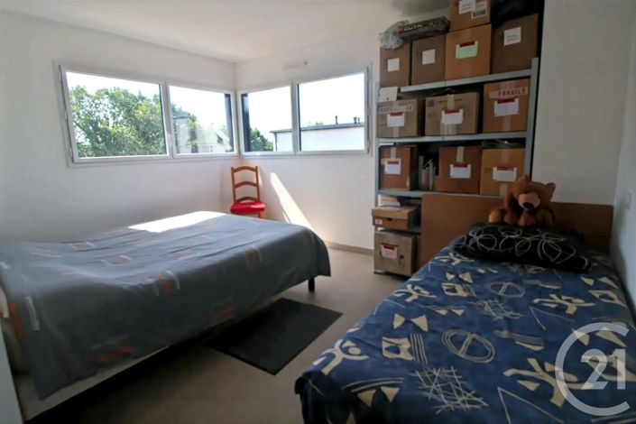 Image No.14-5 Bed House for sale