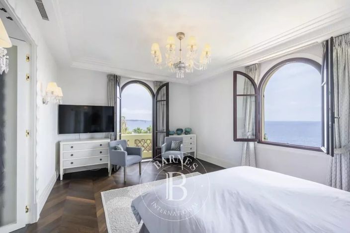 Image No.36-4 Bed House for sale
