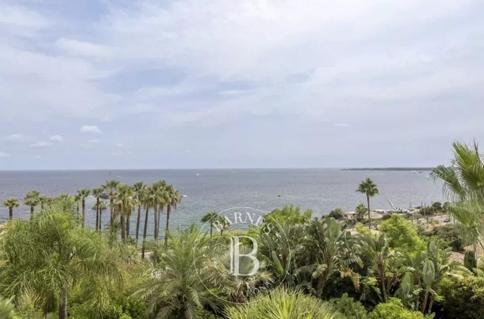 Image No.40-4 Bed House for sale