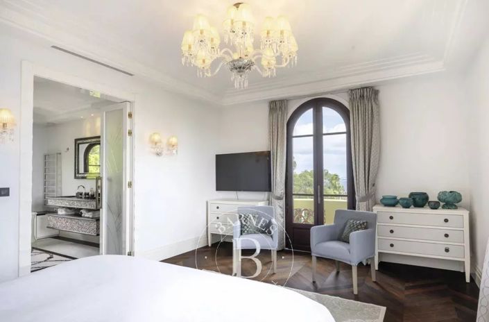 Image No.41-4 Bed House for sale