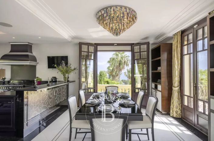 Image No.42-4 Bed House for sale
