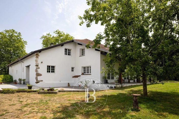 Image No.5-6 Bed House for sale