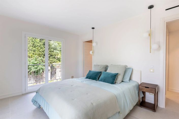 Image No.20-2 Bed Apartment for sale