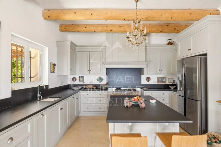 Image No.7-4 Bed House for sale