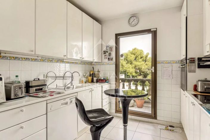 Image No.7-3 Bed Apartment for sale