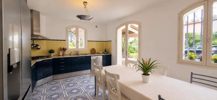Image No.9-4 Bed House for sale