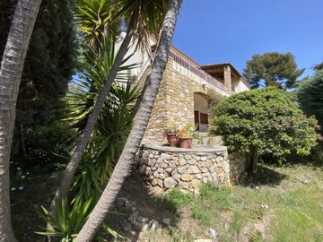 1 - Bandol, House