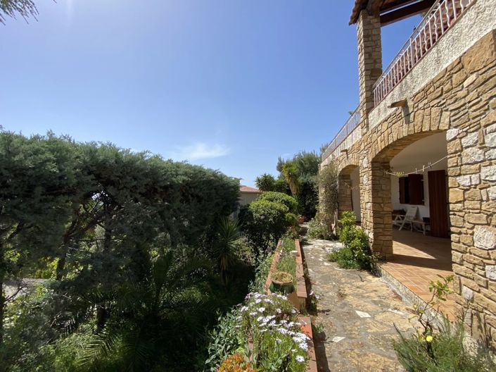 Image No.4-House for sale